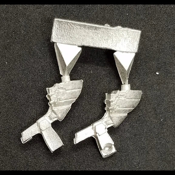 Linebacker (Omni) Leg Sprue