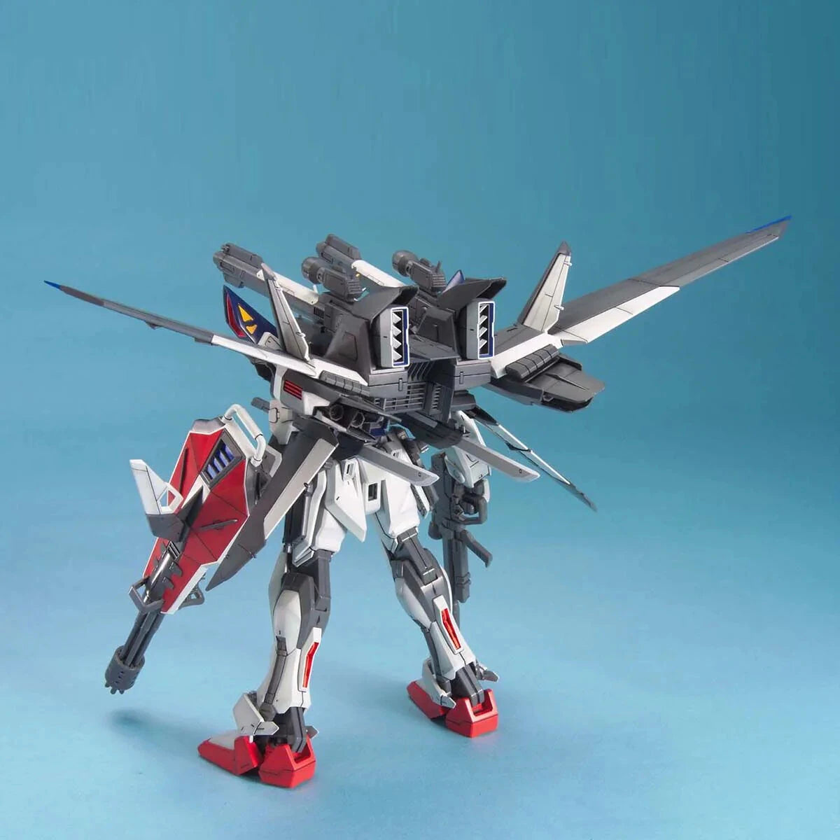 MG 1/100 GAT-X105E Lukas's Strike E + I.W.S.P.