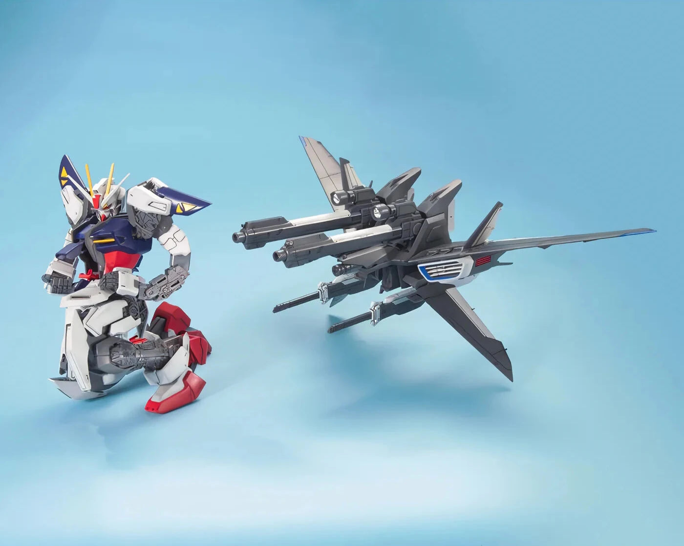 MG 1/100 GAT-X105E Lukas's Strike E + I.W.S.P.