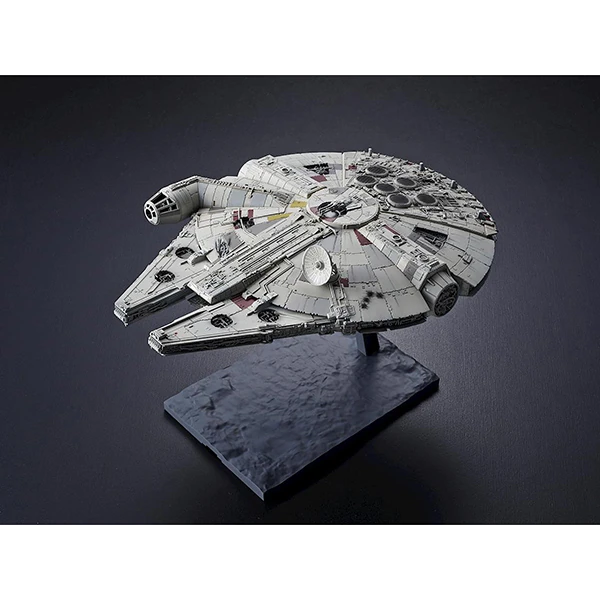 Millennium Falcon (Star Wars: The Rise of Skywalker) - 1/144 Model Kit